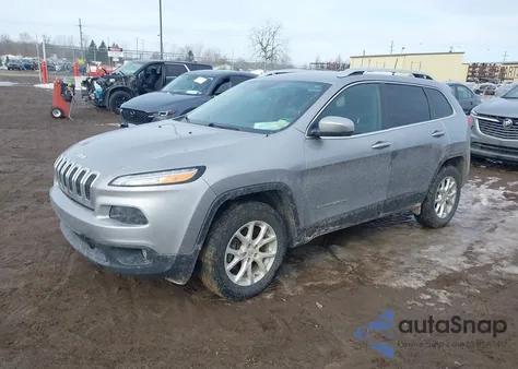 2016 Jeep Cherokee Latitude z USA, uszkodzony, nr VIN 1C4PJMCS5GW236487
